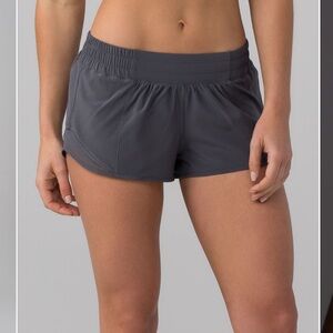 Lululemon Hotty Hot Shorts 2.5”
